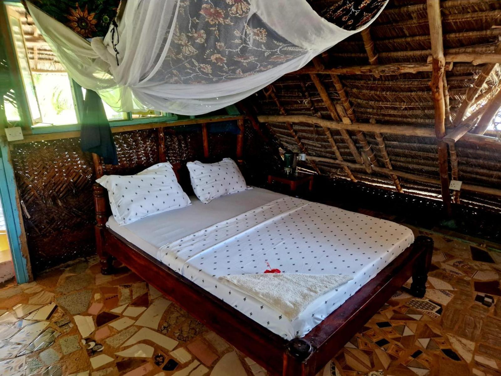 Fontaine Garden Village מלון 3*